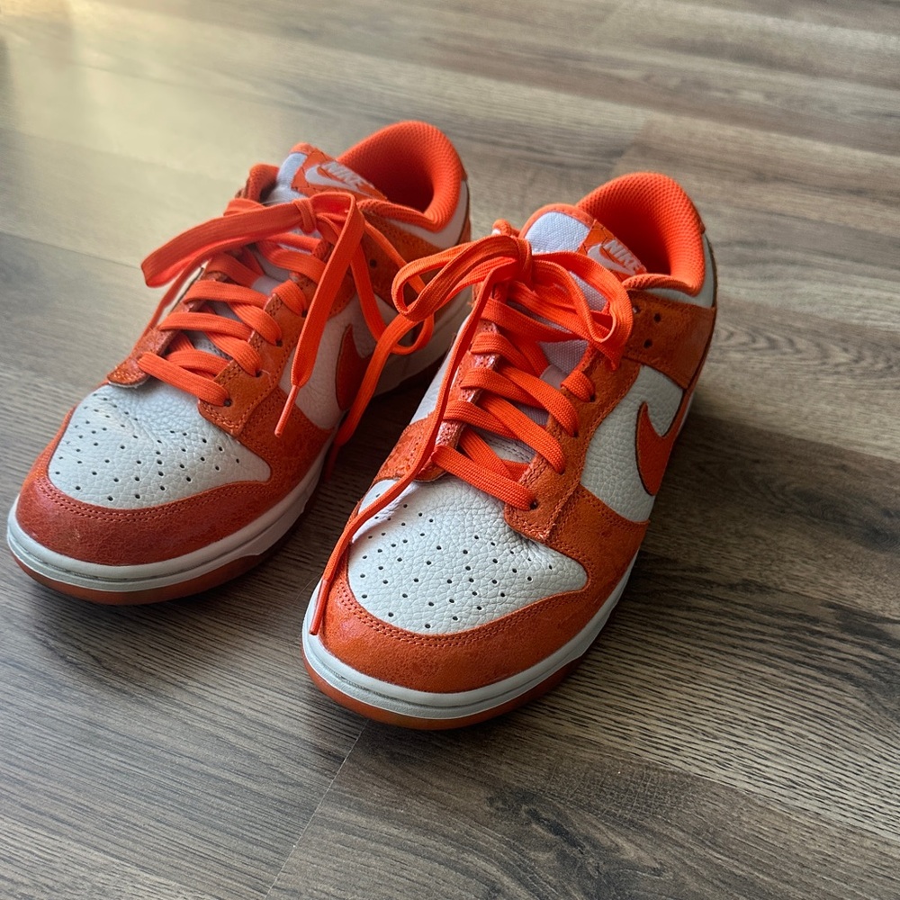 Nike Dunk Low Cracked Orange